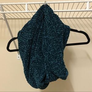 The Accessory Collective - Infinity Scarf